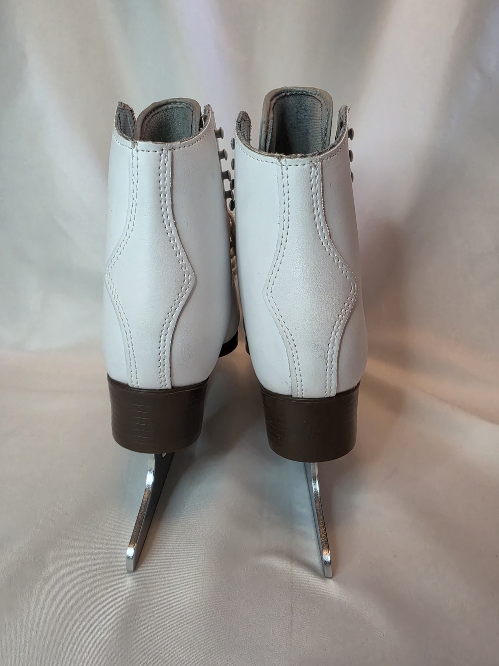 Size 6 Cameo By Jackson White Women's Figure Skates - Classic Lace-Up Style. - Picture 2 of 9